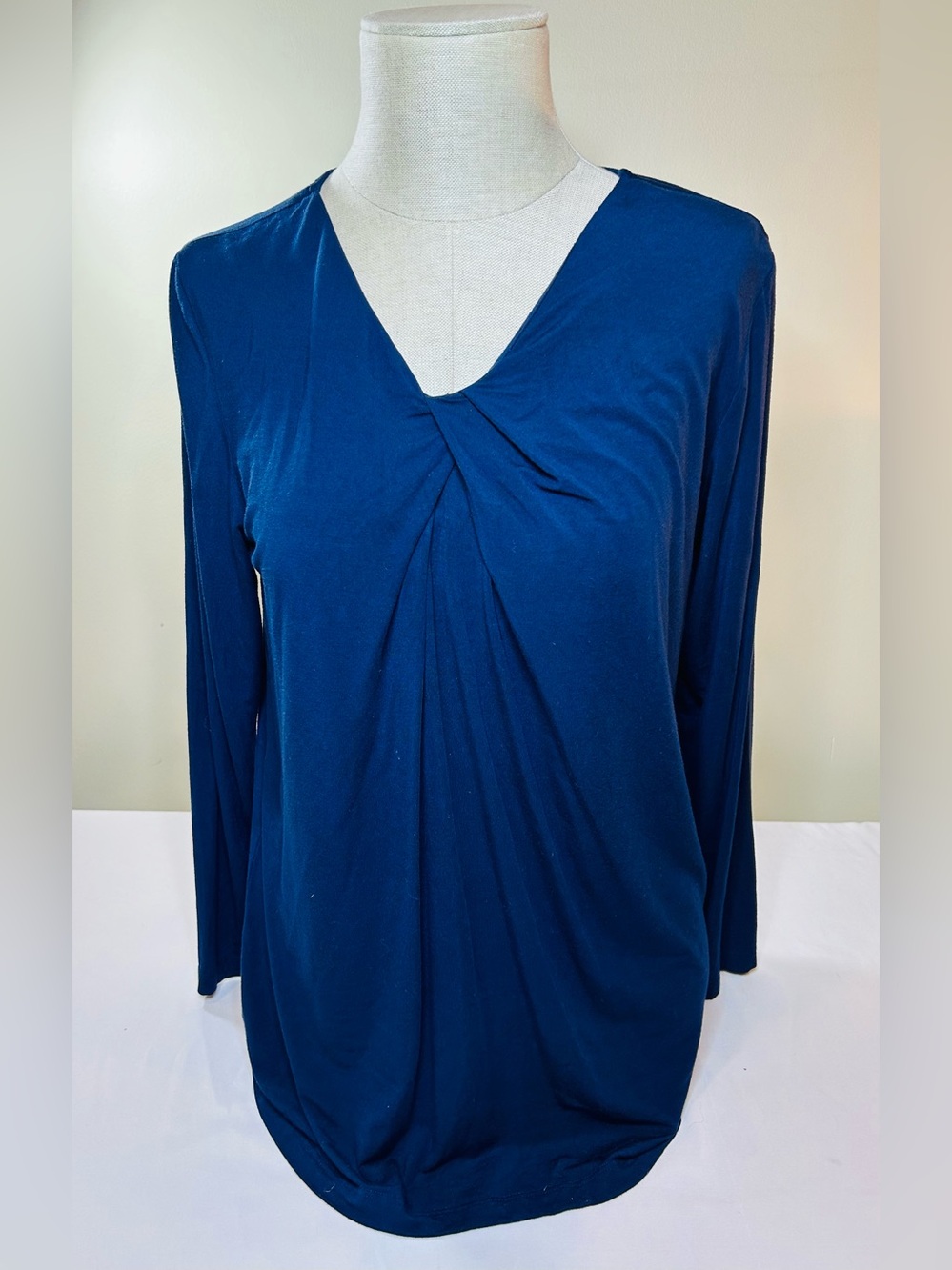 J McLaughlin Womens Jersey Twist Front Long Sleeve Blouse Size XS Navy Blue